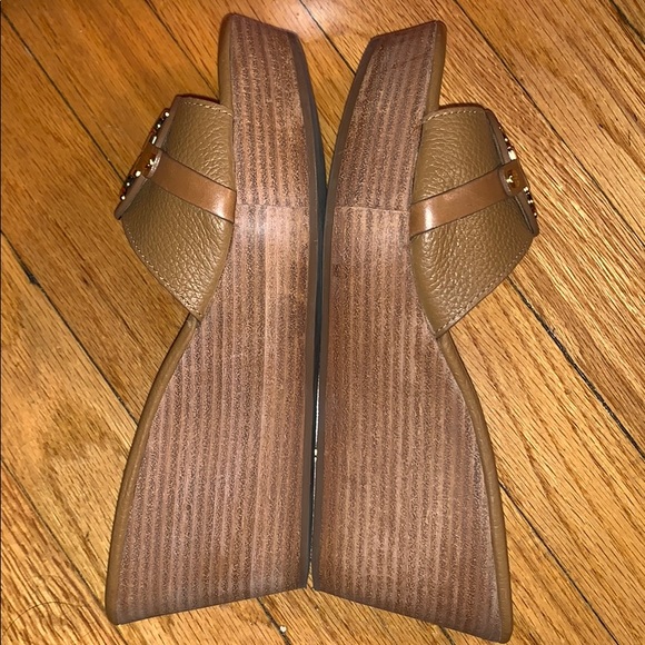 Tory Burch wedge sandals - Picture 6 of 6